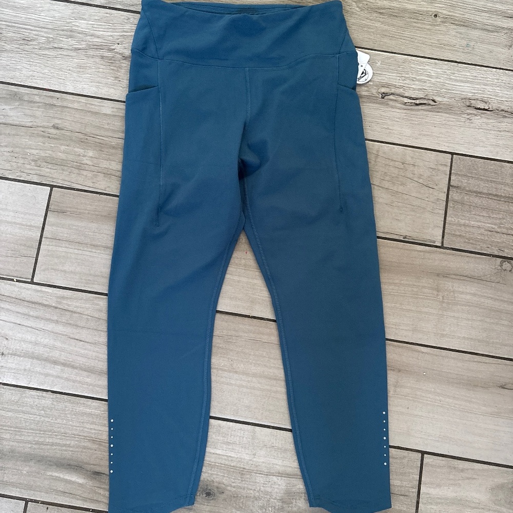 Apana cropYoga pants